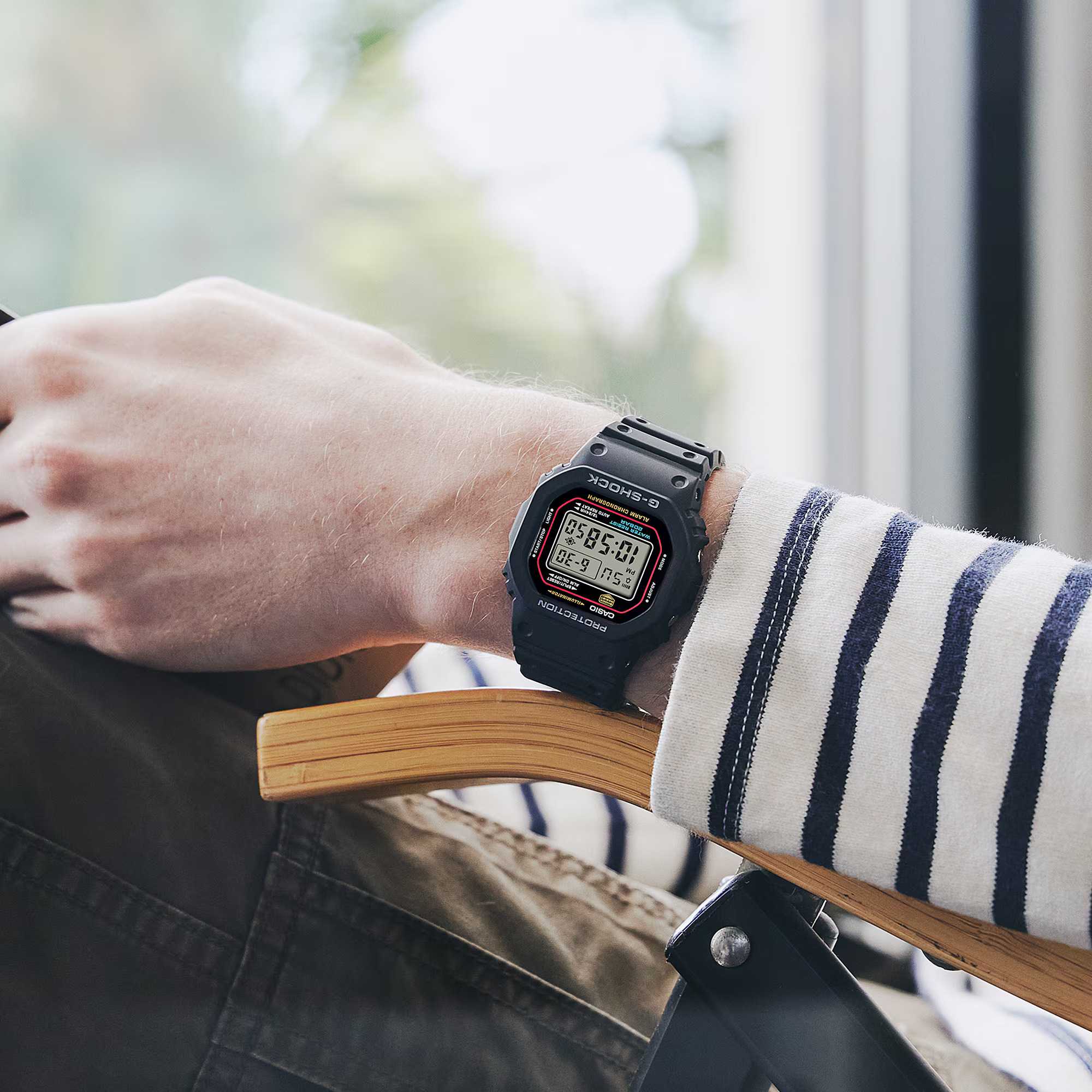 G-SHOCK Iconic Styles Color Line Men's Watch Digital - DW-5600RL-1DR