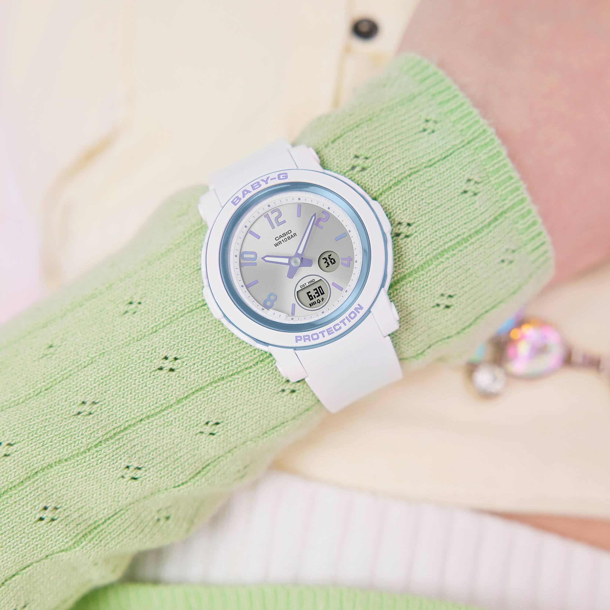 BABY-G Women's Analog-Digital WATCH BGA-290DR-7ADR