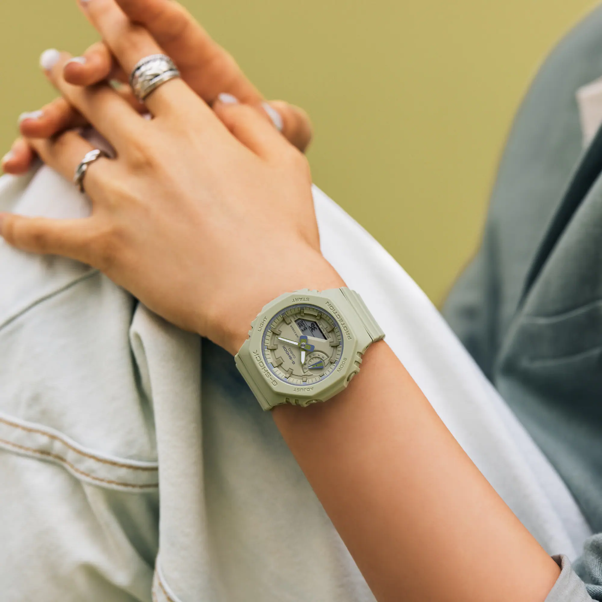 G-SHOCK Women's Analog-Digital Watch GMA-S2100BA-3ADR