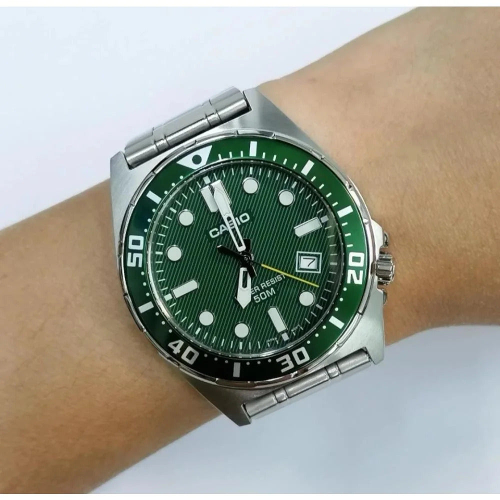 CASIO Youth Analog Men Watch MTD-135D-3AVDF