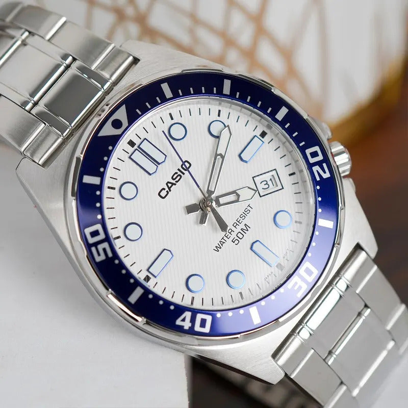 CASIO Youth Analog Men Watch MTD-135D-7AVDF